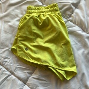 Lululemon hottie hots size 6